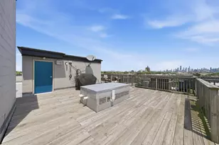 2424 W Chicago Ave, Chicago, IL 60622 - Photo 35