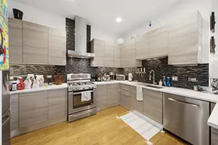 2424 W Chicago Ave, Chicago, IL 60622 - Photo 15