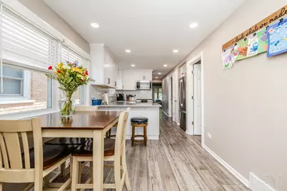 10948 S Albany Avenue, Chicago, IL 60655 - Photo 13