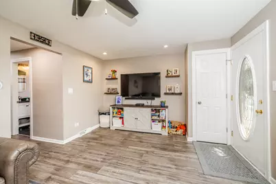 10948 S Albany Avenue, Chicago, IL 60655 - Photo 7