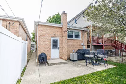 10948 S Albany Avenue, Chicago, IL 60655 - Photo 35