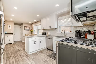 10948 S Albany Avenue, Chicago, IL 60655 - Photo 11
