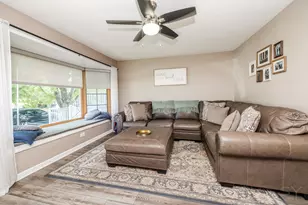 10948 S Albany Ave, Chicago, IL 60655 - Photo 3