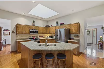 19600 Edgebrook Lane, Tinley Park, IL 60487 - Photo 11