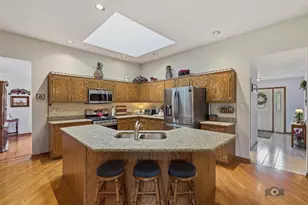 19600 Edgebrook Ln, Tinley Park, IL 60487 - Photo 11