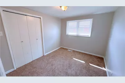 14039 S Claire Boulevard, Robbins, IL 60472 - Photo 9