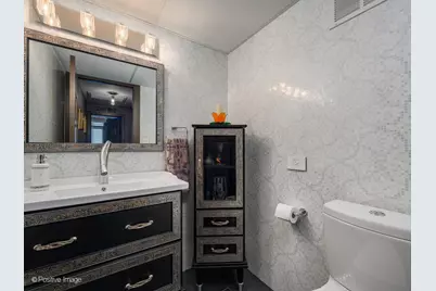 1040 N Lake Shore Drive #7C, Chicago, IL 60611 - Photo 17