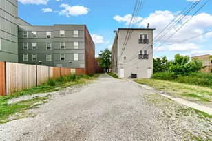 3421 W Armitage Ave, Chicago, IL 60647 - Photo 17