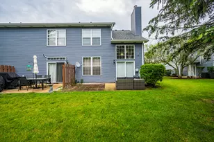 201 Huntington Ct, Oswego, IL 60543 - Photo 5