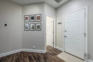 201 Huntington Ct, Oswego, IL 60543 - Photo 9