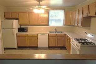 6325 Dunham Rd, Downers Grove, IL 60516 - Photo 7