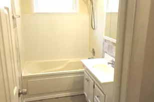 6325 Dunham Rd, Downers Grove, IL 60516 - Photo 13