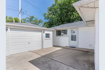 8818 S Kildare Avenue, Hometown, IL 60456 - Photo 21