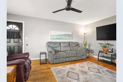 1327 26th Street, Rockford, IL 61108 - Photo 5