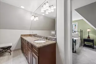 6730 N Octavia Ave, Chicago, IL 60631 - Photo 21