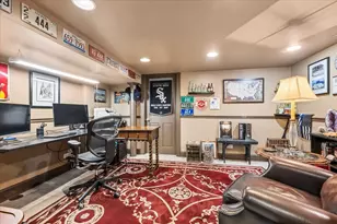 6730 N Octavia Ave, Chicago, IL 60631 - Photo 25