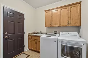 612 Pine St, Sugar Grove, IL 60554 - Photo 25