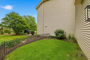 612 Pine St, Sugar Grove, IL 60554 - Photo 41