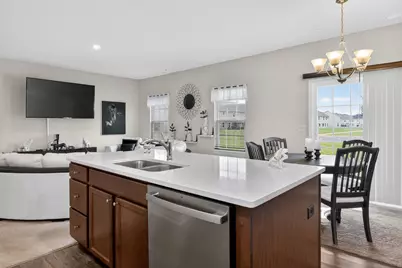 3352 Helene Reider Drive, Montgomery, IL 60538 - Photo 9