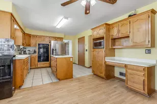 26013 S Kankakee St, Manhattan, IL 60442 - Photo 13