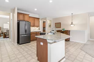 4044 Chesapeake Ln, Naperville, IL 60564 - Photo 9