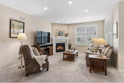 4044 Chesapeake Lane, Naperville, IL 60564 - Photo 5