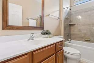 4044 Chesapeake Ln, Naperville, IL 60564 - Photo 17