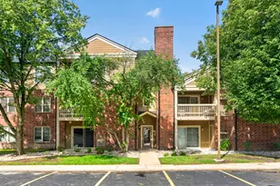 104 Glengarry Dr, Bloomingdale, IL 60108 - Photo 1