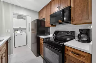 104 Glengarry Dr, Bloomingdale, IL 60108 - Photo 9