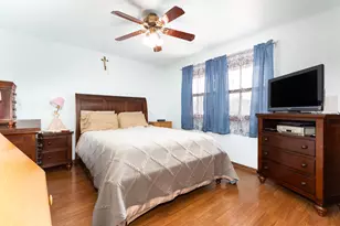 3842 Jonathan Simpson Dr, Joliet, IL 60431 - Photo 9