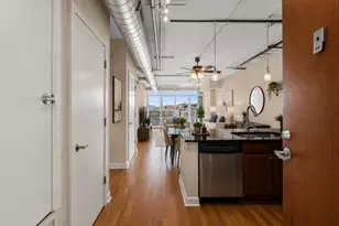 1610 W Fullerton Ave, Chicago, IL 60614 - Photo 3