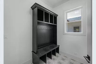 837 S Kearsage Avenue, Elmhurst, IL 60126 - Photo 17
