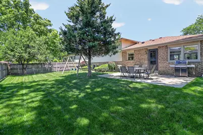 6716 Trenton Lane, Darien, IL 60561 - Photo 19
