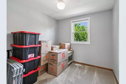 2011 Glenmoor Drive, West Dundee, IL 60118 - Photo 17