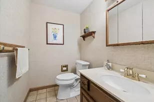 404 Shoreline Rd, Lake Barrington, IL 60010 - Photo 19