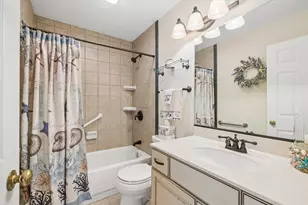 404 Shoreline Rd, Lake Barrington, IL 60010 - Photo 15