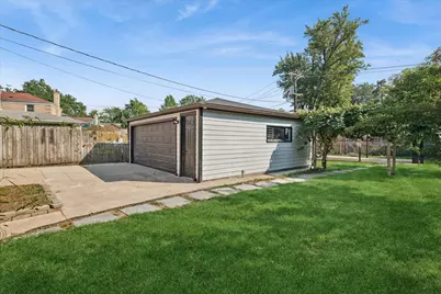 1738 Mannheim Road, Des Plaines, IL 60018 - Photo 23