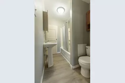 410 W 5th Street, Sterling, IL 61081 - Photo 11
