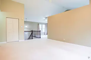 2088 Pennsbury Ln, Hanover Park, IL 60133 - Photo 9