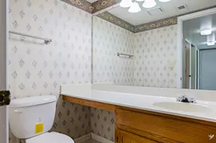 2088 Pennsbury Ln, Hanover Park, IL 60133 - Photo 21