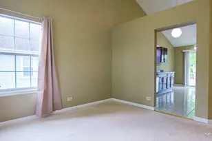 2088 Pennsbury Ln, Hanover Park, IL 60133 - Photo 7