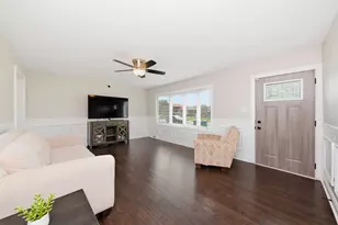 3915 Terrance Ferry Dr, Joliet, IL 60431 - Photo 5