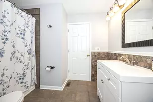 1673 Waterford Rd, North Aurora, IL 60542 - Photo 19