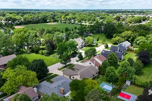 2051 N Ridge Ave, Arlington Heights, IL 60004 - Photo 27