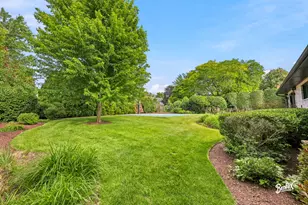 2051 N Ridge Ave, Arlington Heights, IL 60004 - Photo 31