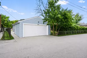 5505 Oakton St, Morton Grove, IL 60053 - Photo 25