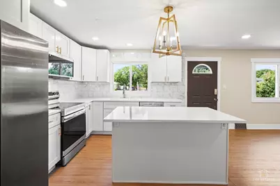 5505 Oakton Street, Morton Grove, IL 60053 - Photo 9