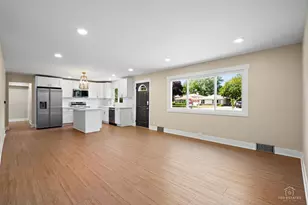 5505 Oakton St, Morton Grove, IL 60053 - Photo 3