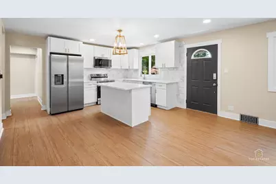 5505 Oakton Street, Morton Grove, IL 60053 - Photo 9