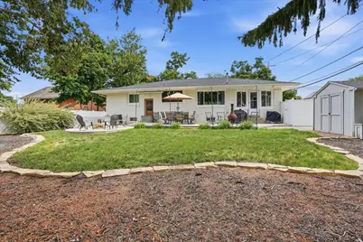215 Lincoln Street, Chenoa, IL 61726 - Photo 47